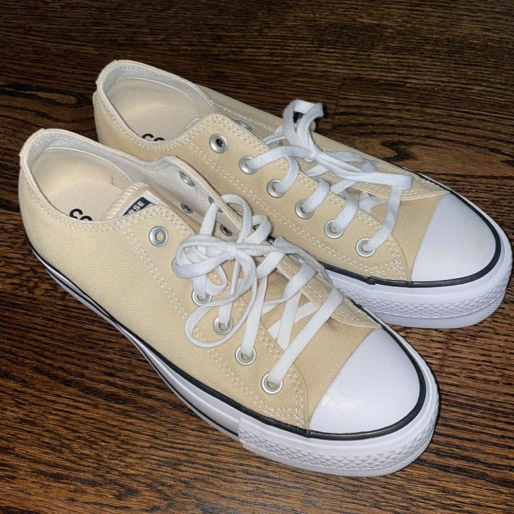 Converse Chuck Taylor Platform Sneaker